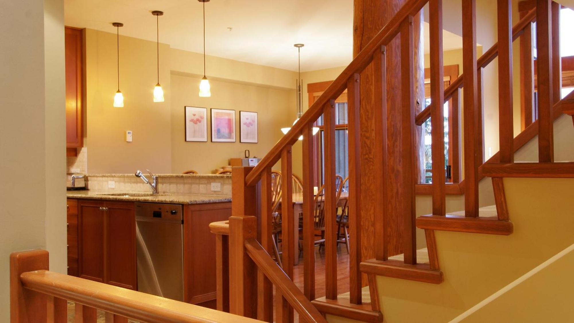 Taluswood The Heights 18 | Mountainside Townhome W/ Ski Access, Hot Tub, Tranquil Views Whistler Exterior foto