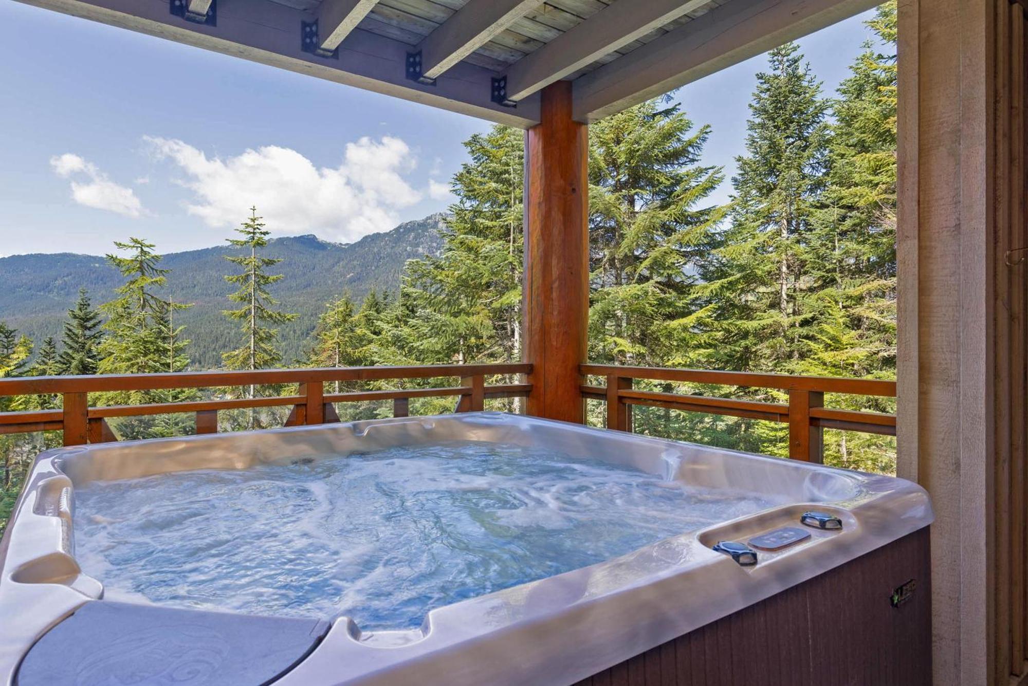 Taluswood The Heights 18 | Mountainside Townhome W/ Ski Access, Hot Tub, Tranquil Views Whistler Exterior foto