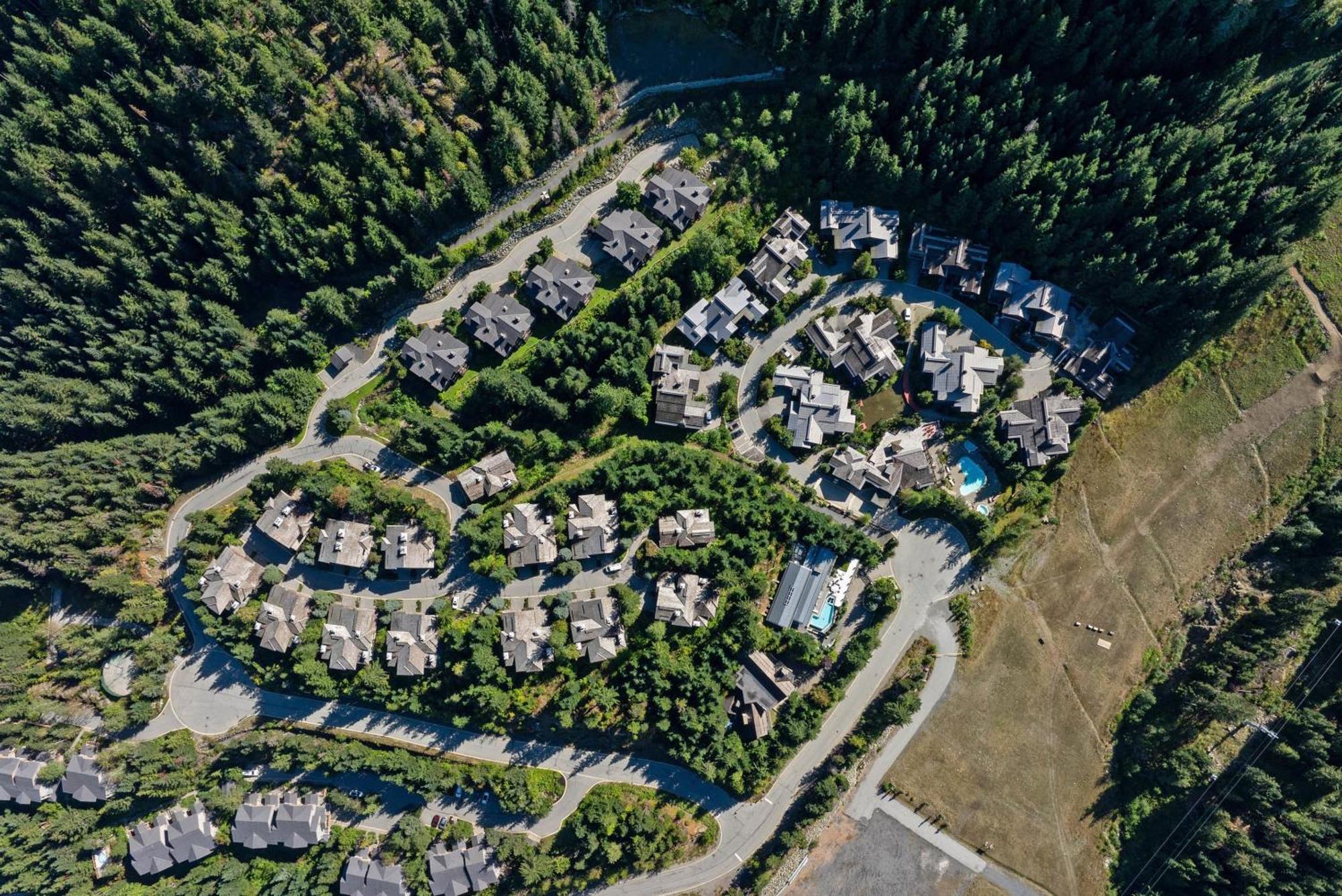 Taluswood The Heights 18 | Mountainside Townhome W/ Ski Access, Hot Tub, Tranquil Views Whistler Exterior foto